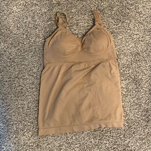 Kindred Bravely’s Sublime Hands-Free Pumping and Nursing Tank